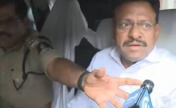 BRS MLCs Arrested: బీఆర్ఎస్ ఎమ్మెల్సీలు తాతా మధుసూదన్, నవీన్ కుమార్ రెడ్డి అరెస్ట్ BRS MLC